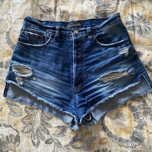Abercrombie & Fitch mom jean high rise shorts 26